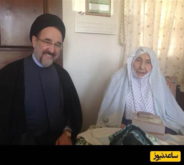 تصویر دیده‌نشده از سیدمحمد خاتمی در کنار مادرش + عکس