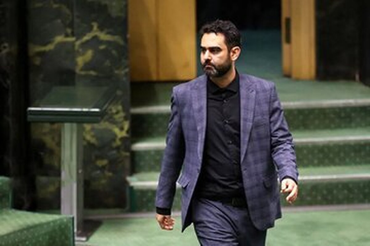 حمله شدید ثابتی به قالیباف؛ مجلس یک‌ نفره اداره می‌شود!