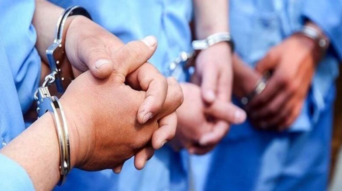 بازداشت اعضای کانونهای شورشی گروهک منافقین در اطراف تهران بازداشت اعضای کانونهای شورشی گروهک منافقین در اطراف تهران