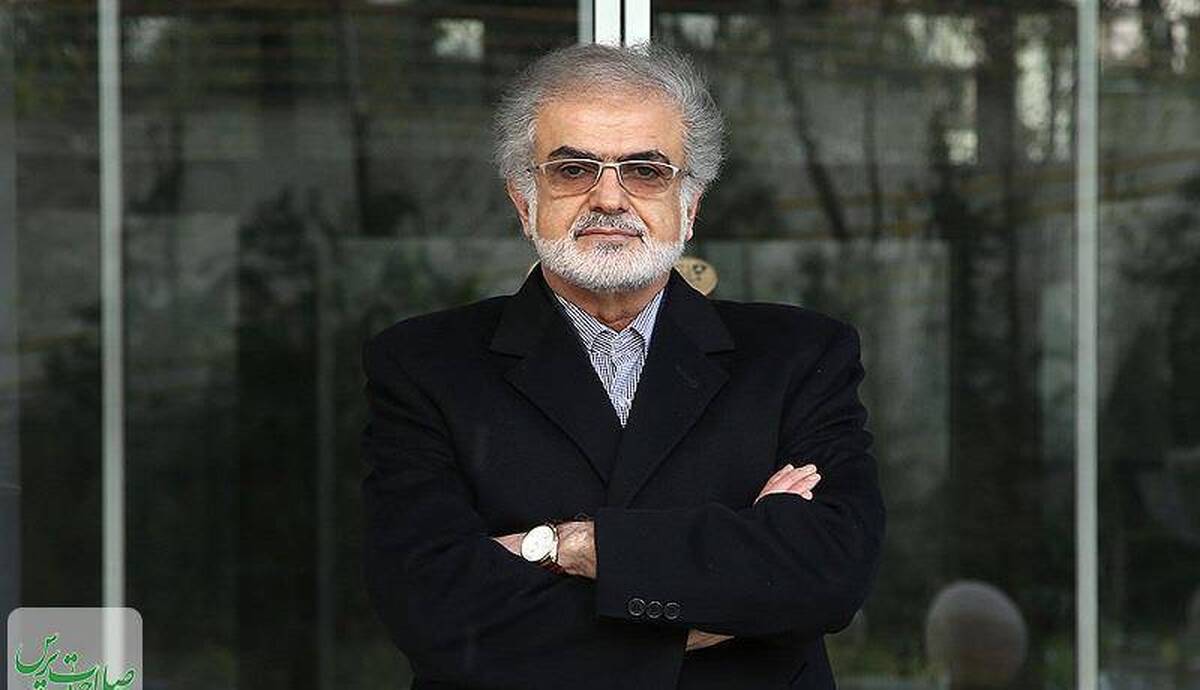 صوفی: جنگ نام‌هایی مثل لاریجانی را دوباره مطرح کرد/ نیرو‌های مسلح باید به پادگان‌ها بازگردند