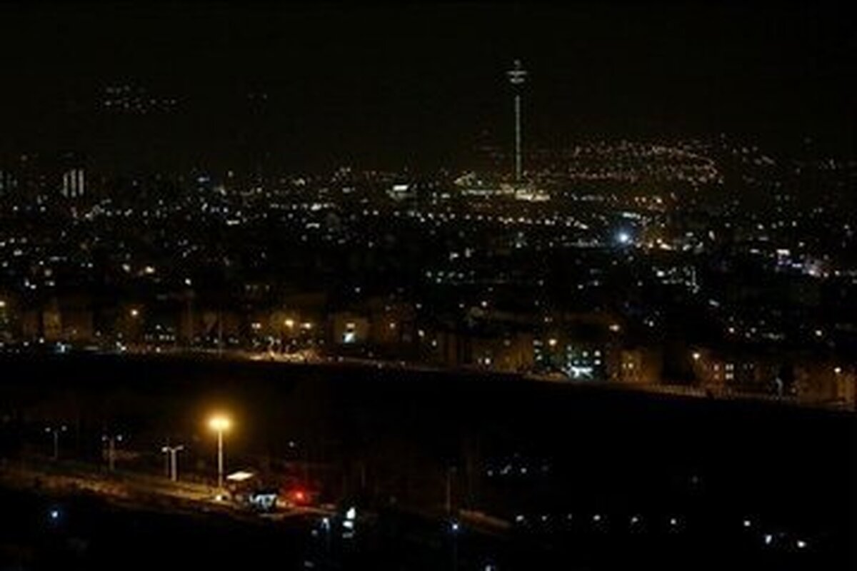 ۷۰ درصد مشترکان برق تهرانی کم مصرف‌اند/ علت کمبود برق چیست؟!