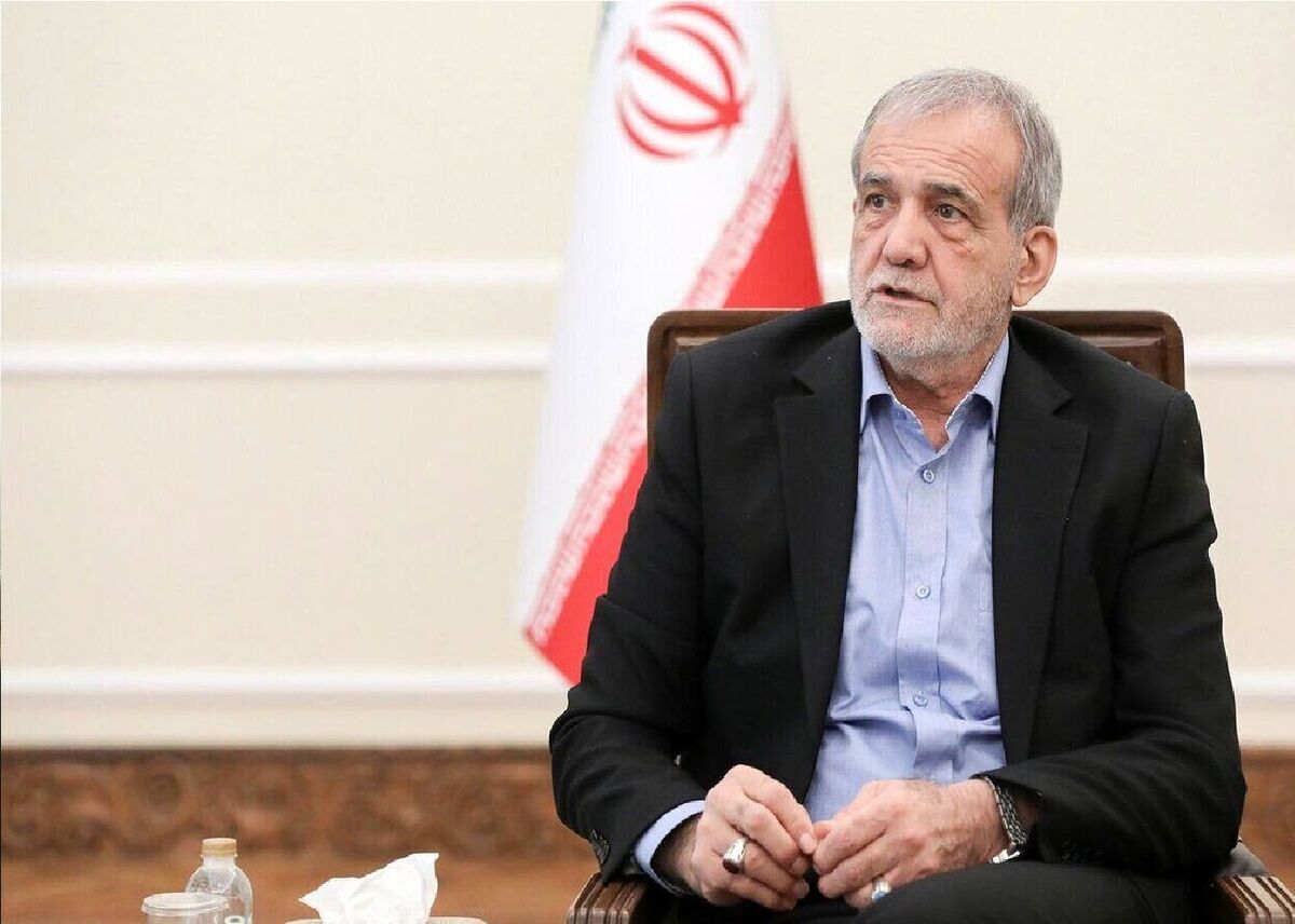 تیپ متفاوت پزشکیان در دریاچه ارومیه
