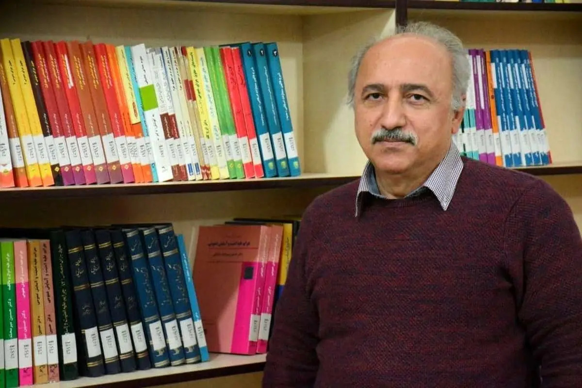 افقه: یا باید بجنگیم یا مذاکره کنیم، راه سومی نمیشناسم/ دولت در پرداخت حقوق کارکنانش به مشکل میخورد افقه: یا باید بجنگیم یا مذاکره کنیم، راه سومی نمیشناسم/ دولت در پرداخت حقوق کارکنانش به مشکل میخورد