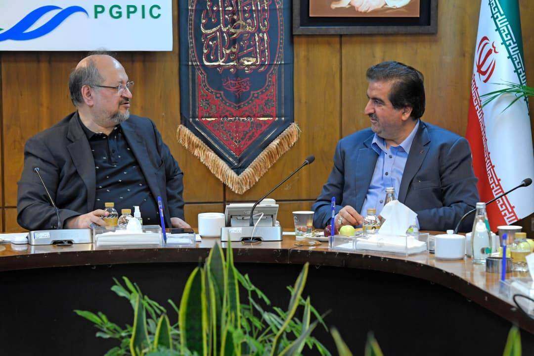 تفاهم‌نامه همکاری بانک رفاه کارگران و هلدینگ صنایع پتروشیمی خلیج فارس امضا شد