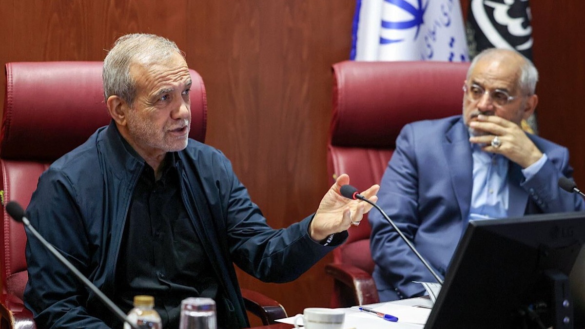 پزشکیان: با شناسنامه‌دار کردن کالاها، قاچاق و احتکار را نابود می‌کنیم