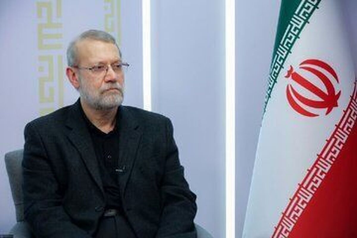 عکس خبرساز از علی لاریجانی در حلقه محافظان عراقی