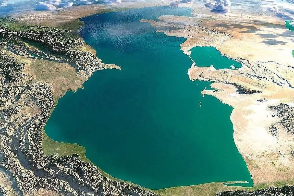 آب دریای خزر ۲ متر پایین رفت!