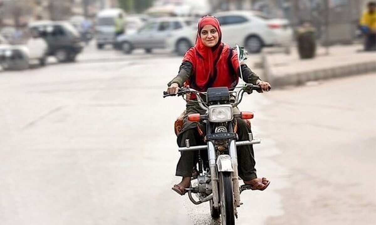 خبر مهم رئیس پلیس راهور فراجا درباره صدور گواهینامه موتور برای بانوان