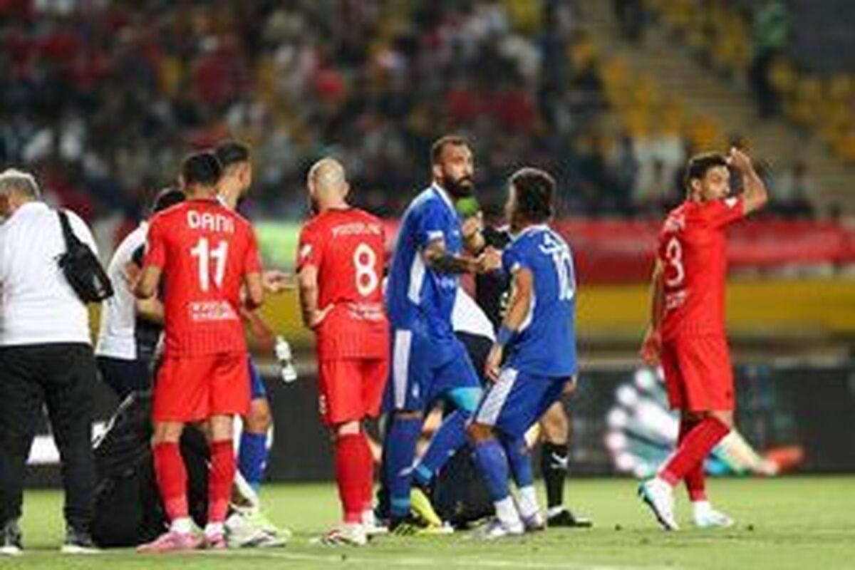 محرومیت جدید برای هواداران مرد تراکتور/ مدیر پرسپولیس محروم شد