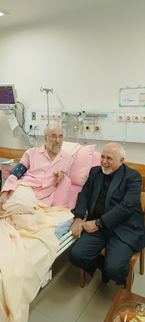 عیادت ظریف از سیدمحمد خاتمی+ عکس