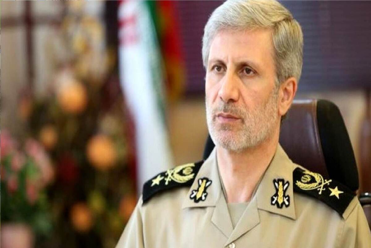 پیام مهم سرلشکر حاتمی/ ارتش آماده پاسخ کوبنده به دشمن است