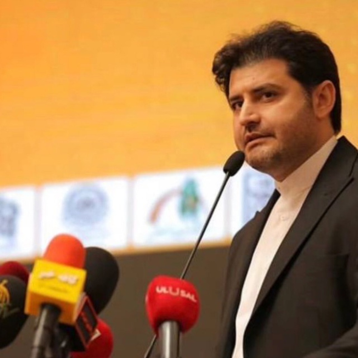 ماجرای «نمیدانم» وزیر نیرو؛ صداقت یا بیبرنامگی؟ ماجرای «نمیدانم» وزیر نیرو؛ صداقت یا بیبرنامگی؟