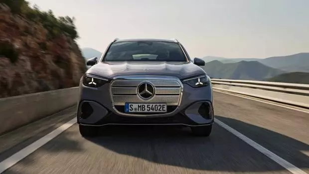 غول جدید بنز رونمایی شد + عکس