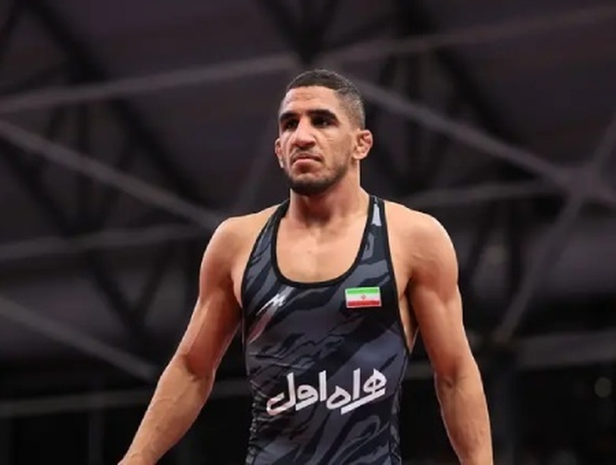 رحمان عموزاد فینالیست شد رحمان عموزاد فینالیست شد