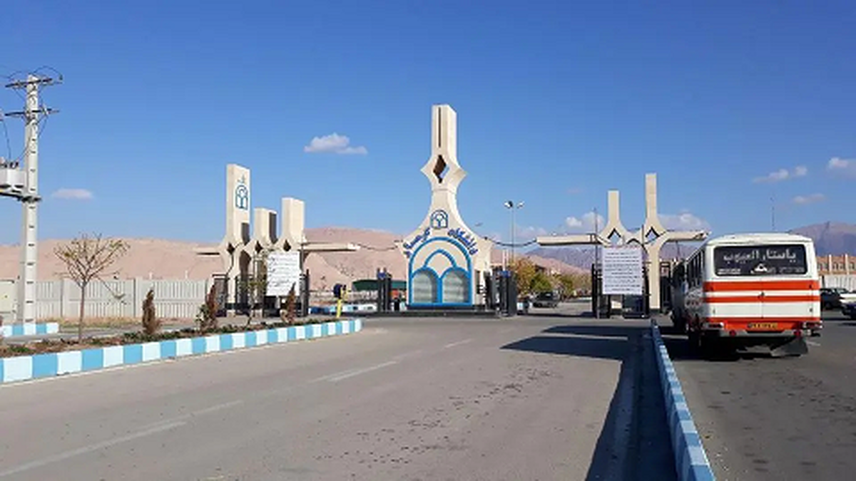 راننده اتوبوس دانشجویان را کتک زد! + فیلم راننده اتوبوس دانشجویان را کتک زد! + فیلم