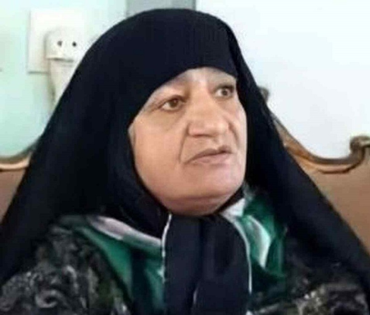ماجرای سکته کلثوم اکبری در زندان/ این زن در آخرین جلسه محاکمه از حال رفت!+ فیلم