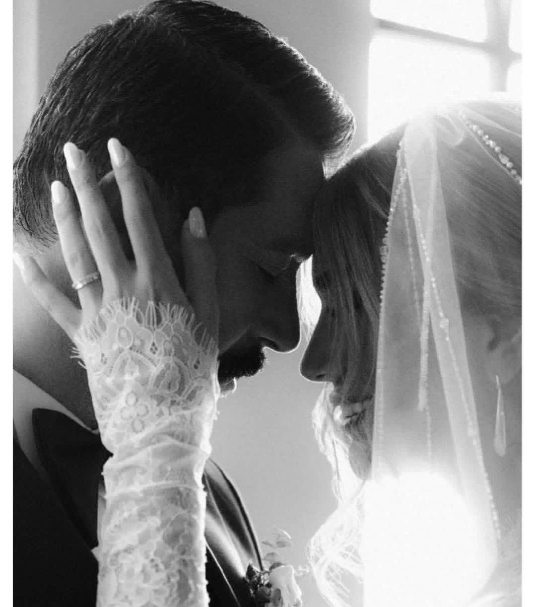 متین ستوده برای بار دوم عروس شد/ عکس جشن عروسی متین ستوده با کامران تفتی و علی زندی/ مقایسه لباس عروس و میکاپ خانم بازیگر در ازدواج اول و دومش + عکس متین ستوده برای بار دوم عروس شد/ عکس جشن عروسی متین ستوده با کامران تفتی و علی زندی/ مقایسه لباس عروس و میکاپ خانم بازیگر در ازدواج اول و دومش + عکس