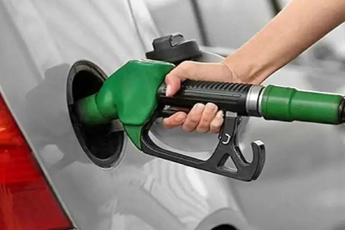 چه کسانی مجوز واردات بنزین سوپر گرفتند؟