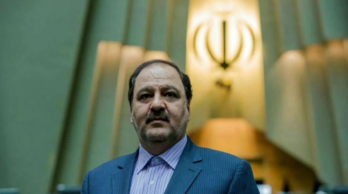 شکستن انحصار مشاغل با حذف مجوز‌های غیرضروری/ سرعت ترخیص کالا در زمان جنگ تحول اساسی در حوزه گمرکات بود