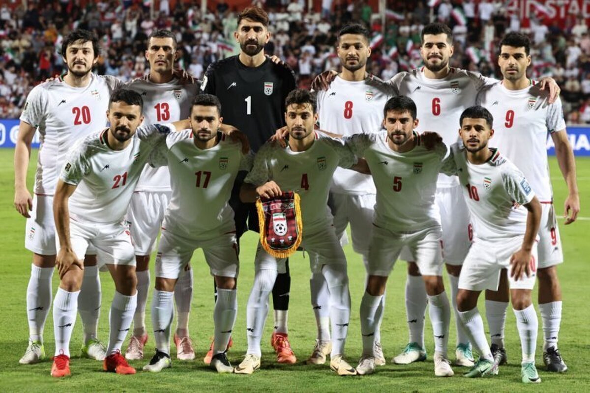 سلام نظامی بازیکنان تیم ملی پیش از دیدار با افغانستان+ فیلم سلام نظامی بازیکنان تیم ملی پیش از دیدار با افغانستان+ فیلم