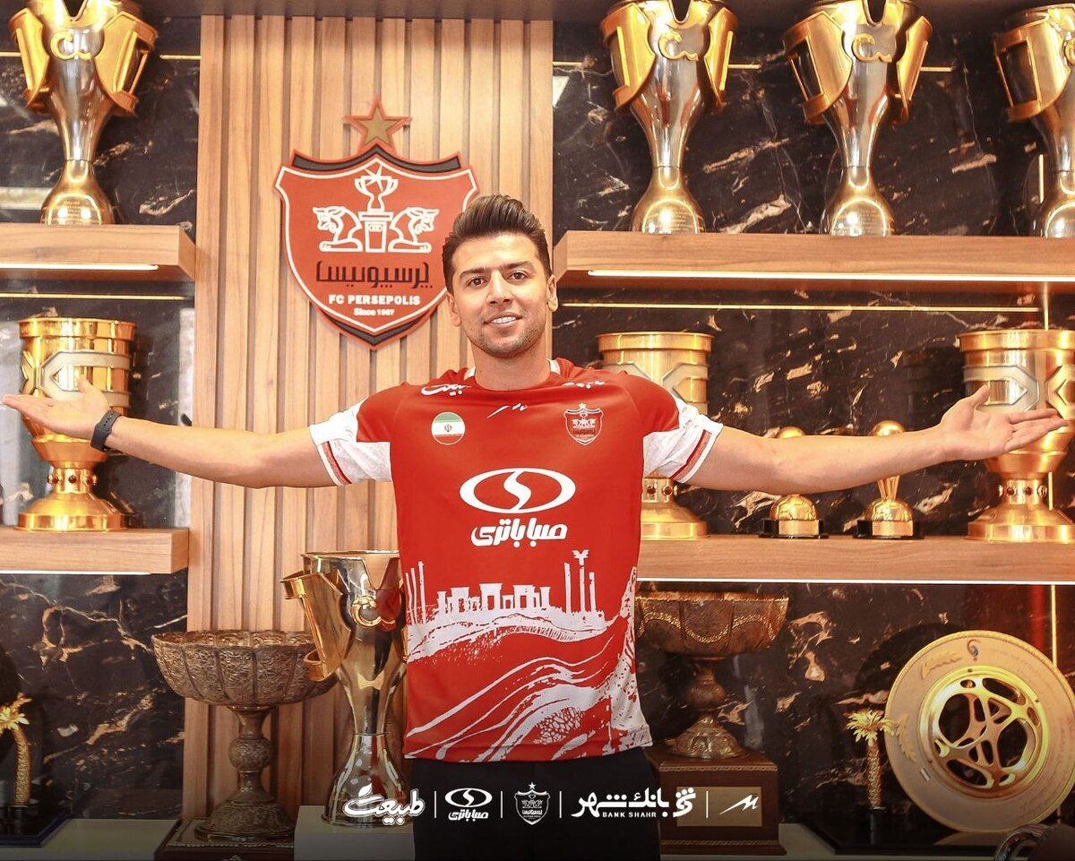 هافبک پرسپولیس آبی پوش می شود؟