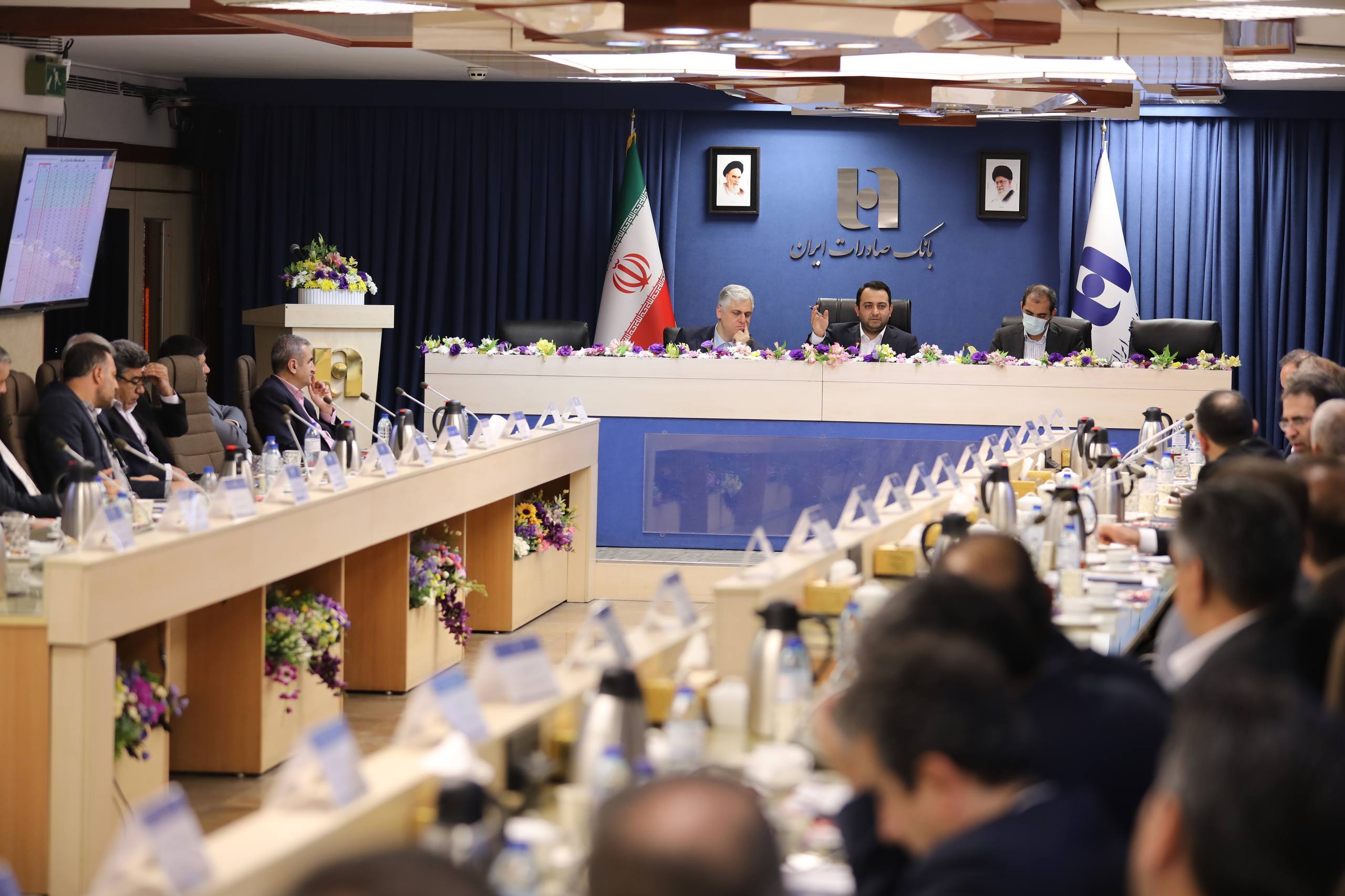 هجدهمین نشست شورای عالی مدیران بانک صادرات ایران برگزار شد/ محسن سیفی: استراتژی ۱۴۰۴، حفظ و ارتقای جایگاه بانک صادرات ایران در نظام بانکی است