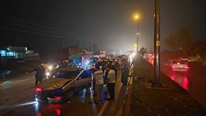 تصادف زنجیره‌ای ۱۲ خودرو در جاده‌های مازندران + آمار قربانیان حادثه