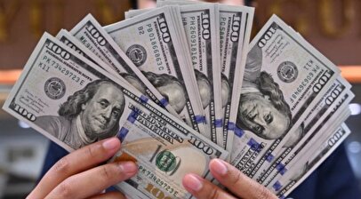 سقوط ناگهانی قیمت دلار بازار آزاد امروز یکشنبه ۱۳ مهر ۱۴۰۴ / دلار ۱۰۰ هزارتومان می‌شود؟