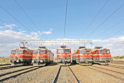 عدالت گم‌شده در تخصیص ارز / ارز صنایع ریلی ۶۵ برابر کمتر از خودروسازی است