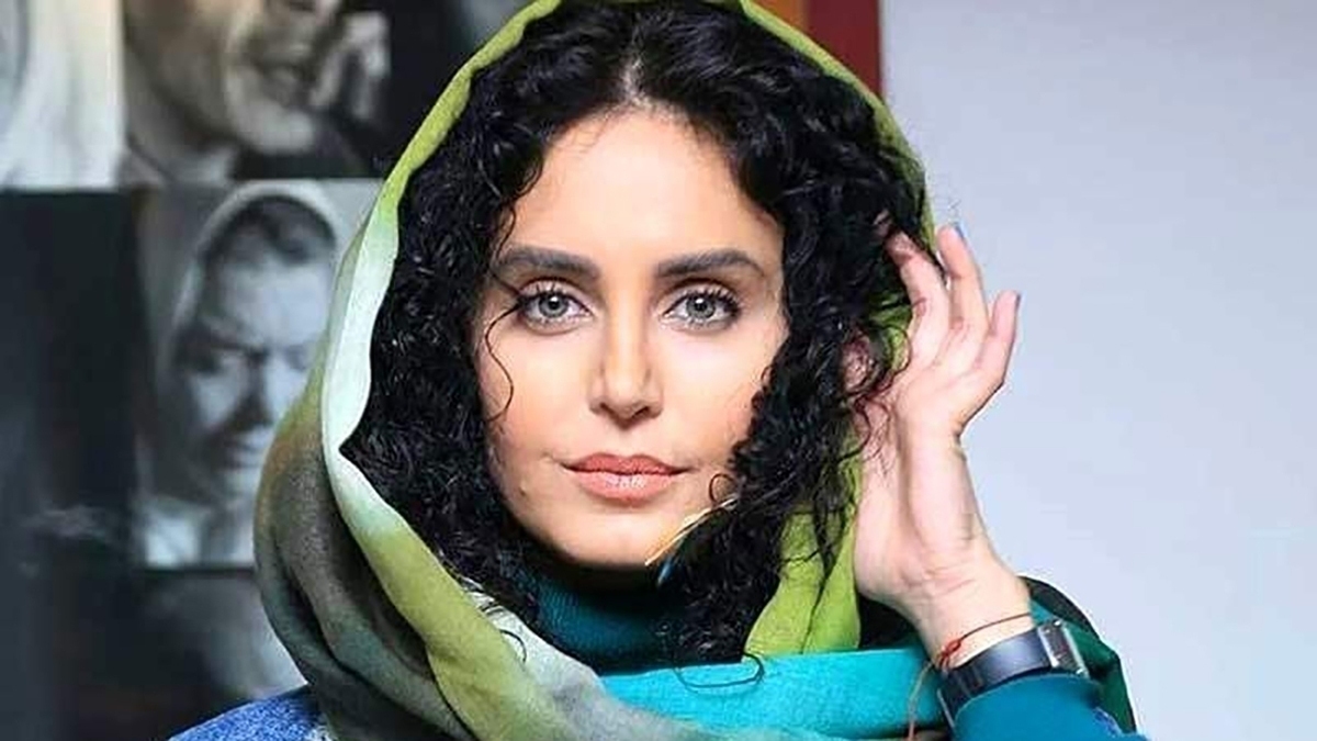 استایل خیره کننده الناز شاکردوست در اکران کج پیله + عکس استایل خیره کننده الناز شاکردوست در اکران کج پیله + عکس