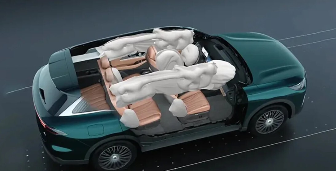 پرچمدار لوکس چینی به ایران آمد! / فونیکس F۹ وارد بازار شد پرچمدار لوکس چینی به ایران آمد! / فونیکس F۹ وارد بازار شد