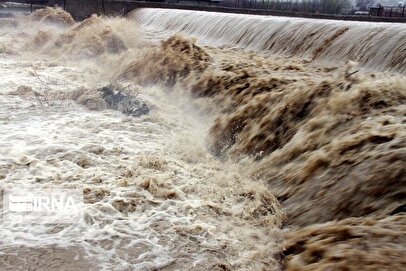 رودخانۀ فاریاب کرمان طغیان کرد + فیلم