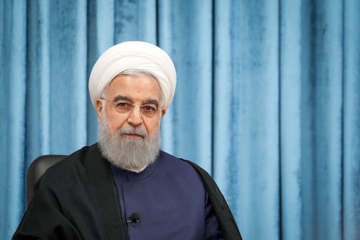 واکنش جنجالی دفتر روحانی به پخش فیلم عروسی دختر شمخانی! واکنش جنجالی دفتر روحانی به پخش فیلم عروسی دختر شمخانی!