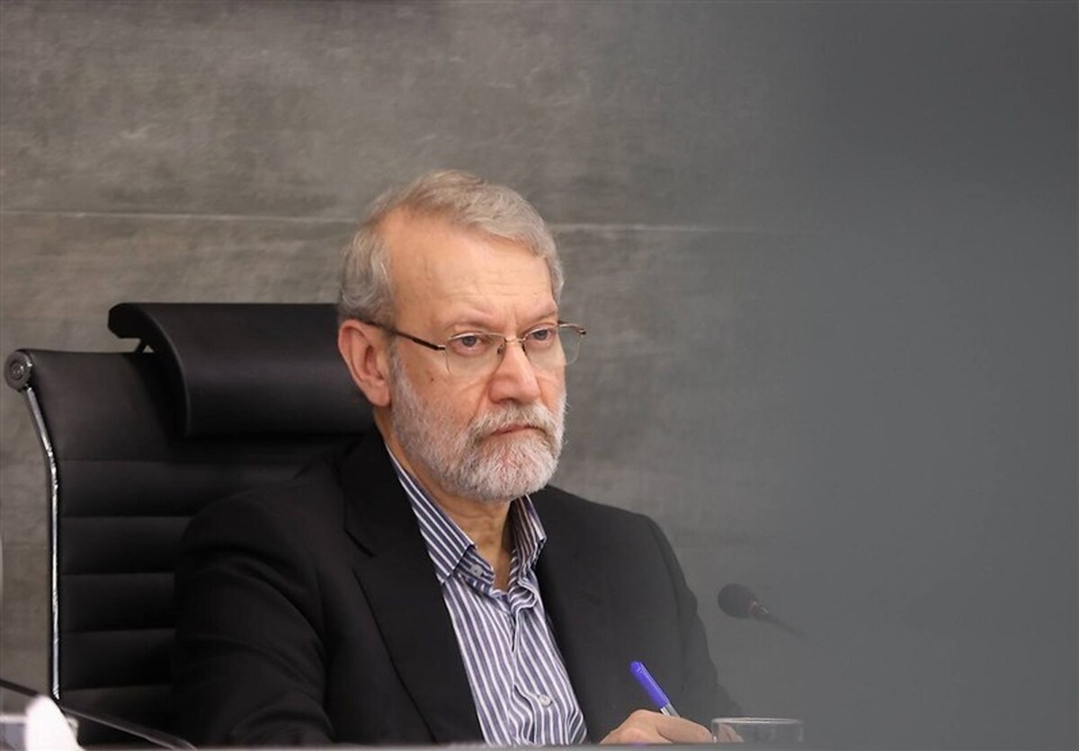 لاریجانی فعال‌کنندگان مکانیسم ماشه را تهدید کرد