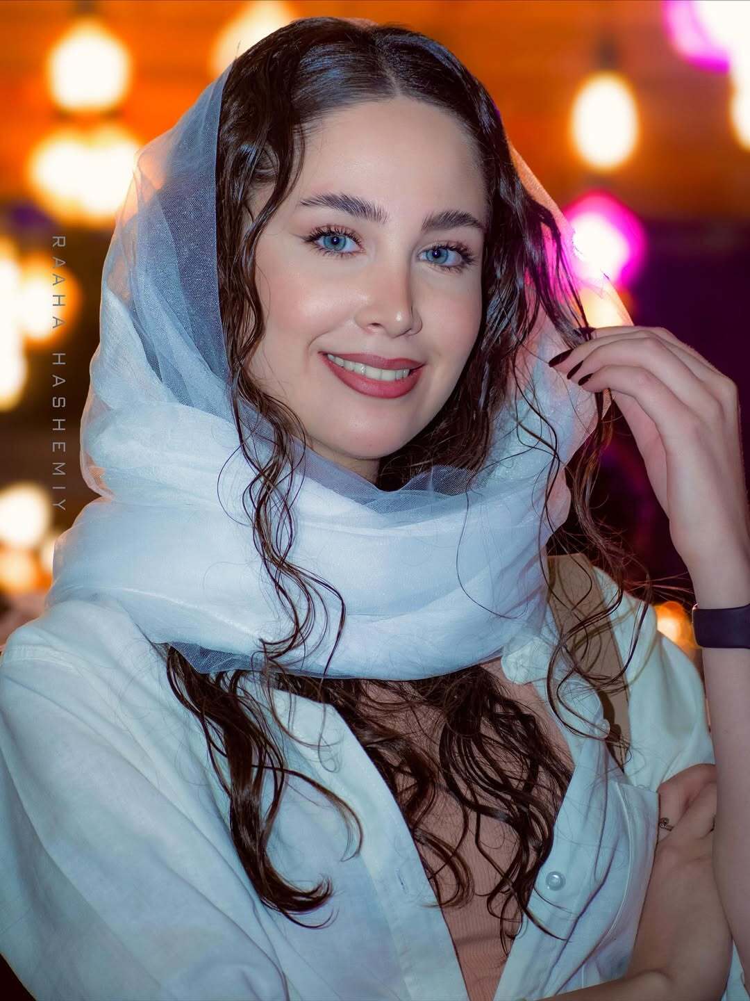 زیبایی خیره کننده عسلِ سریال اجل معلق در تصاویر جدیدش