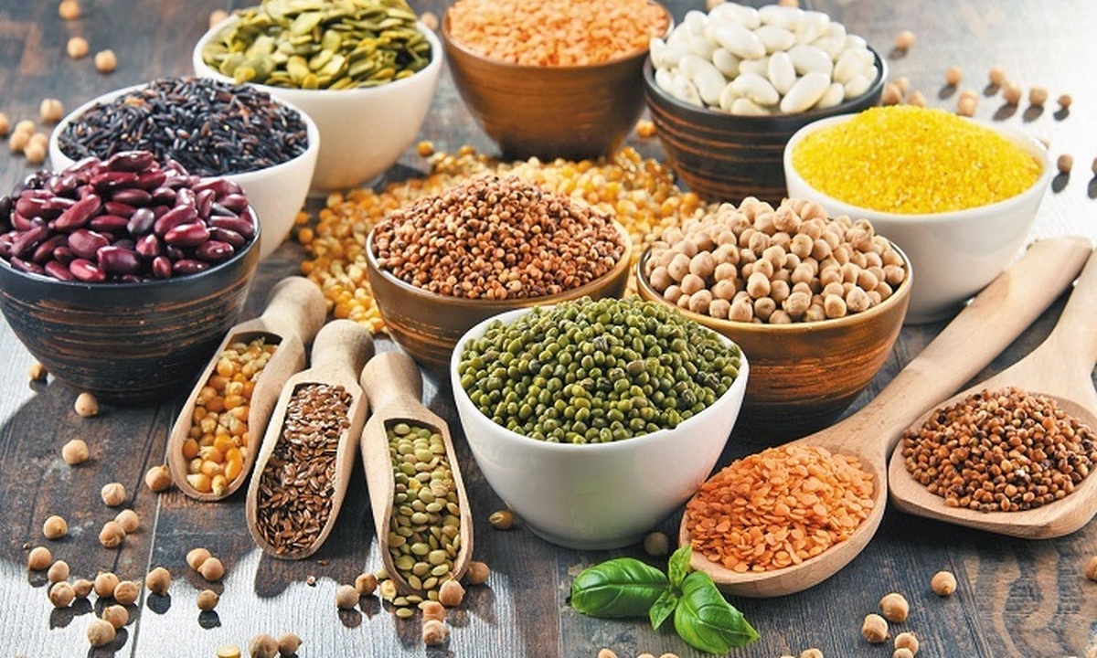 لیست قیمت انواع حبوبات مهر ۱۴۰۴ / لوبیا چیتی، نخود، عدس و لپه را کیلویی چند بخریم؟ + جدول