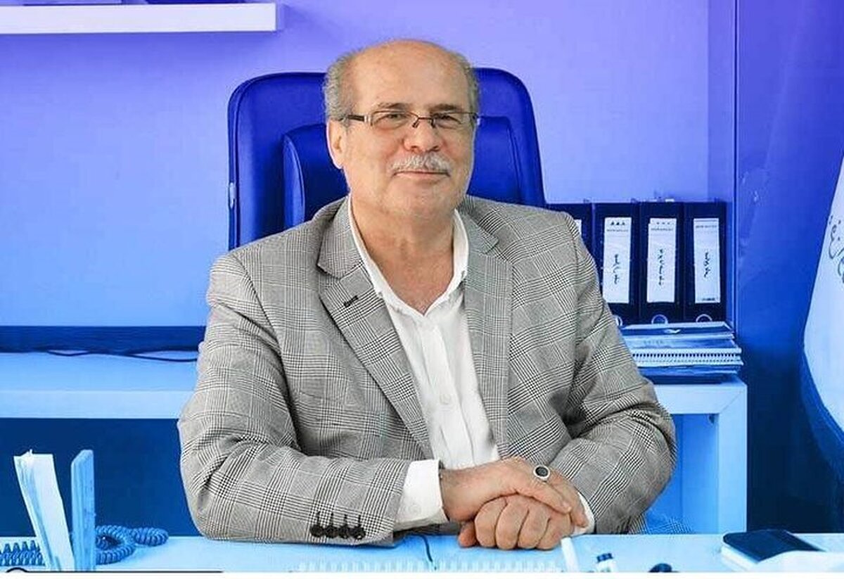 میز سخنرانی آقای مسئول در نمایشگاه الکامپ سوژه کاربران شد