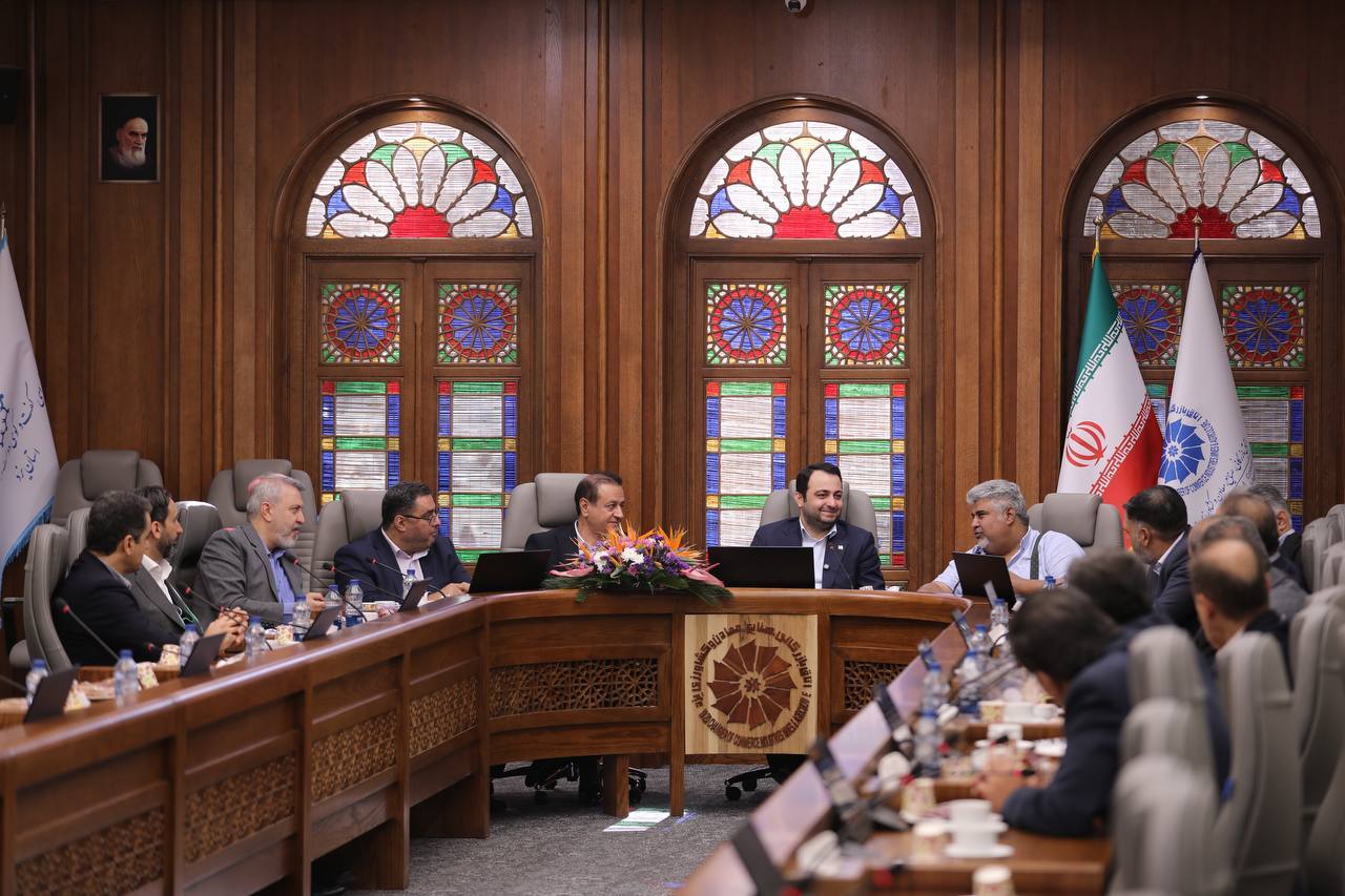 بانک صادرات ایران با روش‌های نوین تأمین مالی، گره تولید را باز می‌کند