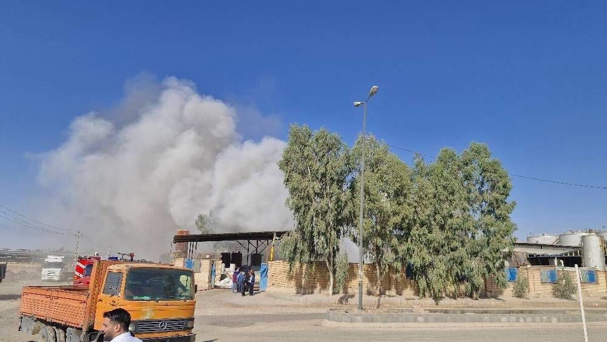 فوری / آتشسوزی مهیب در پالایش نفت پارسیان ایوانکی / هلالاحمر وارد عمل شد