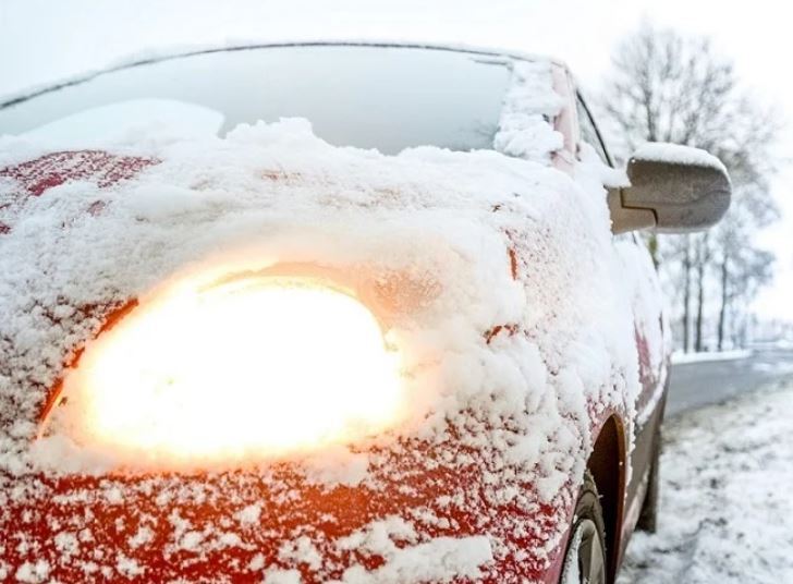 نحوه درست گرم کردن ماشین در زمستان / با این اشتباه عمر خودرو کاهش می‌یابد!