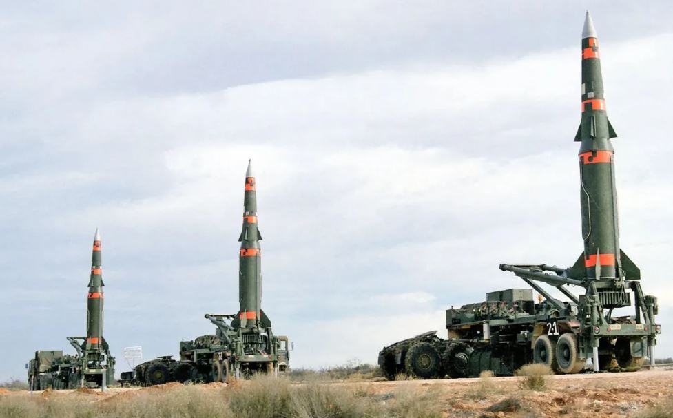 موشک بالستیک چیست؟ / تفاوت موشک کروز و بالستیک موشک بالستیک چیست؟ / تفاوت موشک کروز و بالستیک