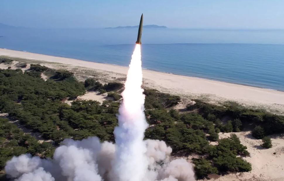 موشک بالستیک چیست؟ / تفاوت موشک کروز و بالستیک موشک بالستیک چیست؟ / تفاوت موشک کروز و بالستیک