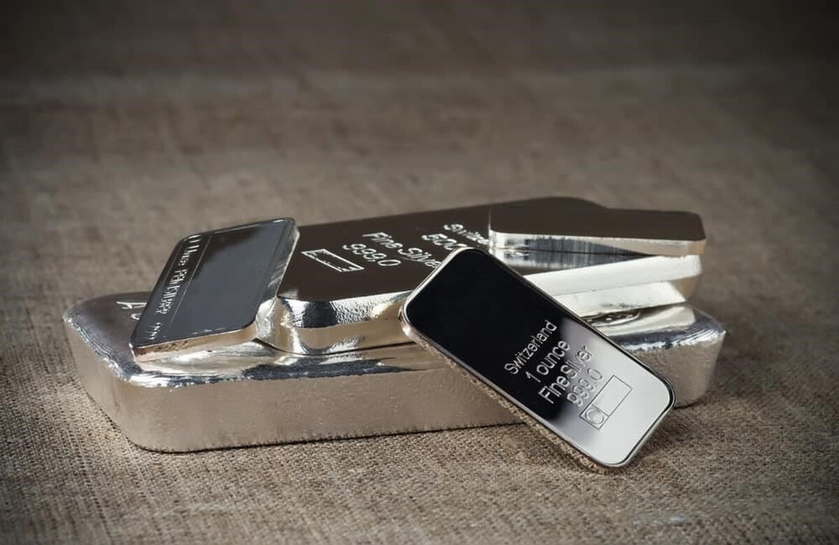 خرید شمش نقره برای سرمایه‌گذاری به اندازه طلا مطمئن و سودآور است؟