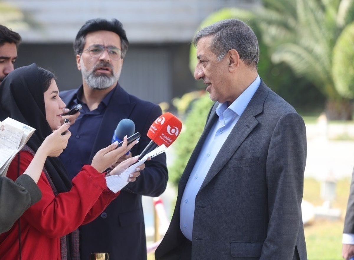 اعلام قیمت بنزین آزاد و سهمیه / پس از جلسه امروز هیات دولت تکلیف روشن شد