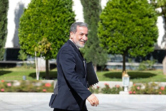 مذاکره همچنان در تعلیق/ موضع متفاوت وزیر خارجه با تداوم فشارهای آژانس انرژی اتمی