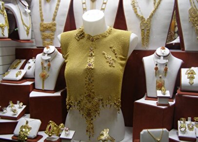 سقوط آزاد قیمت طلا ۱۸ عیار آبان ۱۴۰۴ / ریزش قیمت طلا از ۳ میلیون و ۷۰۰ هزارتومان گذشت