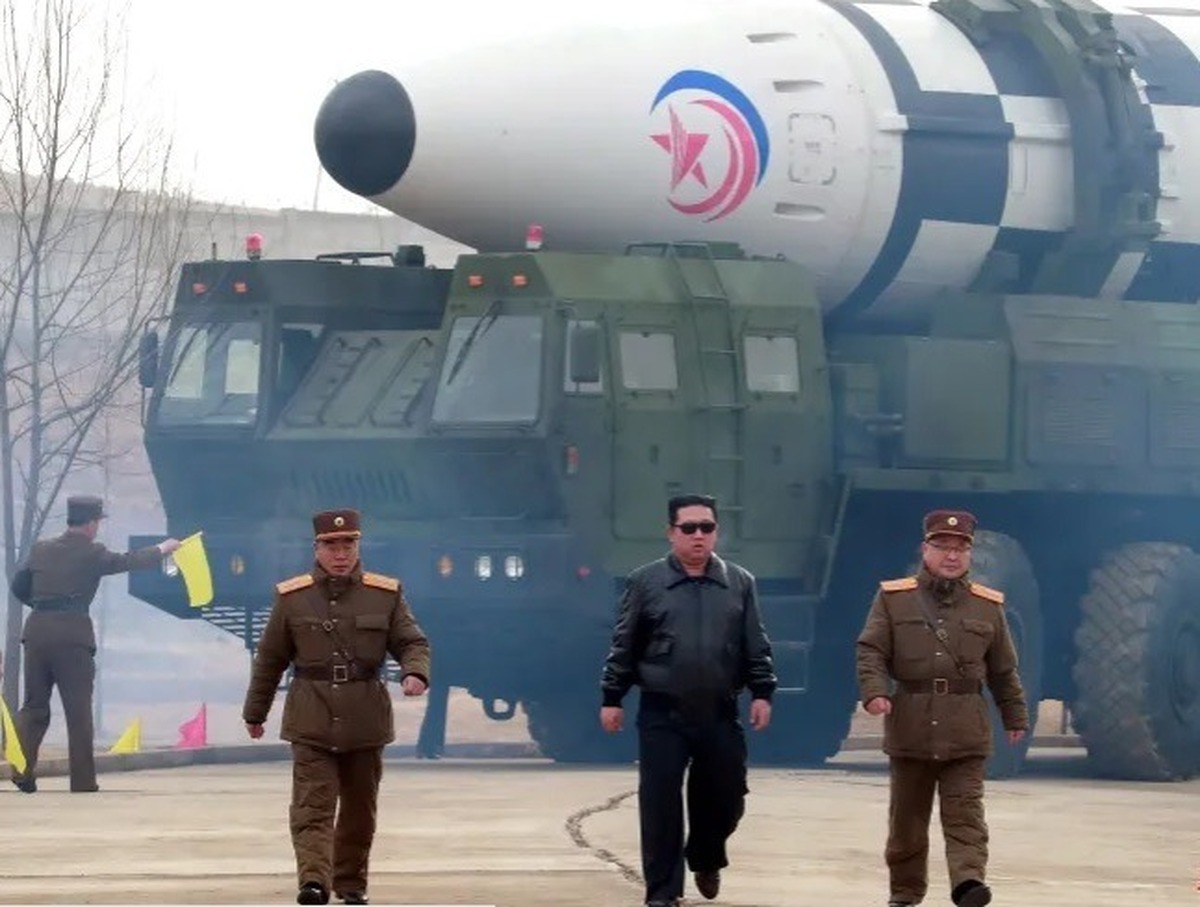 خرید سلاح از کره شمالی / فتوای رهبر انقلاب می‌تواند تغییر کند