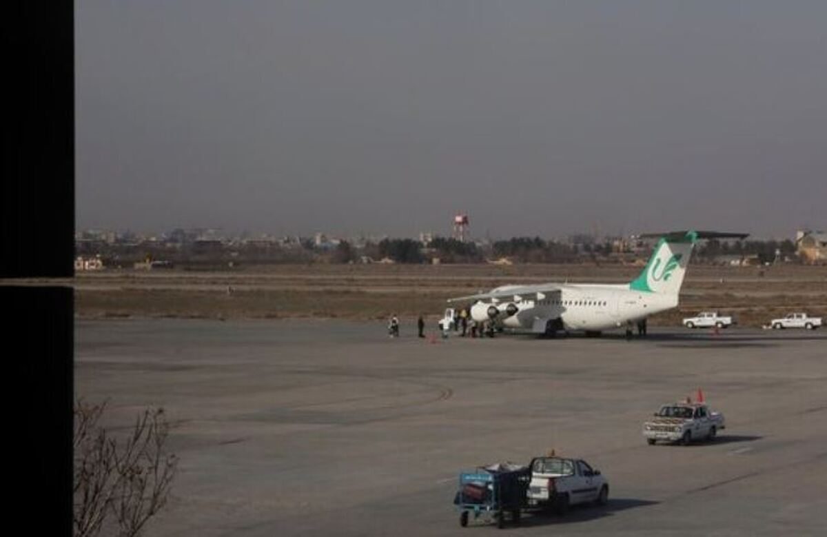 سانجه برای هواپیمای فوکر ۱۰۰ آسمان در فرودگاه مشهد + تصویر