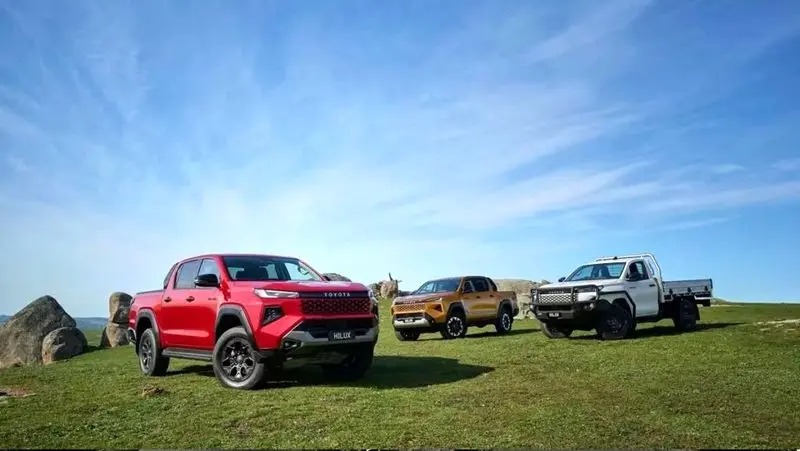 معرفی تویوتا هایلوکس ۲۰۲۶ با گزینه‌های دیزلی و برقی