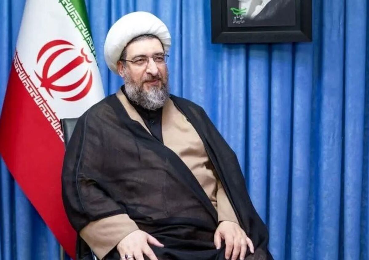امام جمعه تبریز خطاب به زنان و دختران: اگر میخواهید شخصیتتان خرد نشود، راهی جز رعایت حجاب ندارید امام جمعه تبریز خطاب به زنان و دختران: اگر میخواهید شخصیتتان خرد نشود، راهی جز رعایت حجاب ندارید